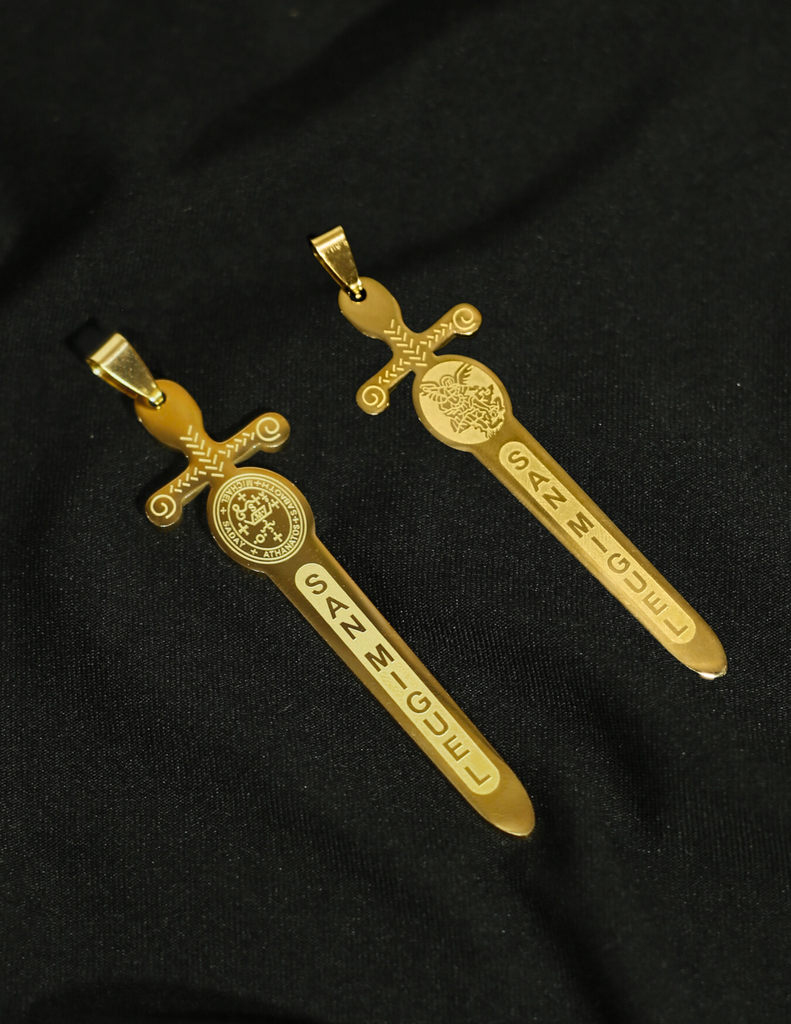 Espada de San Miguel en Acero Dorada 7cm