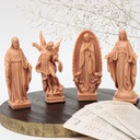 Figura Religiosa en Plástico café 8cm