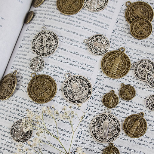 [D13] Medalla de San Benito 30mm