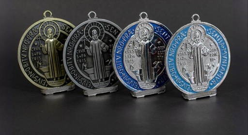 [D16] Medallón San Benito